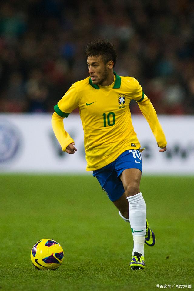 他带着年轻 他带着年轻