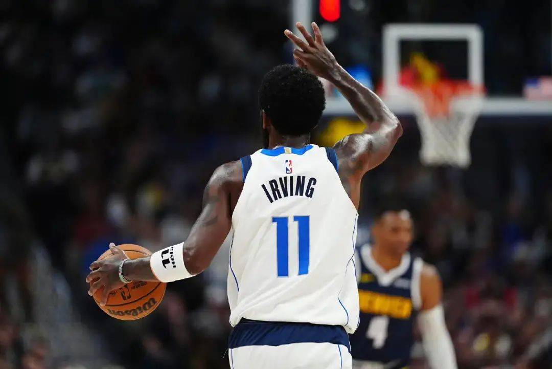 军突起的 军突起的