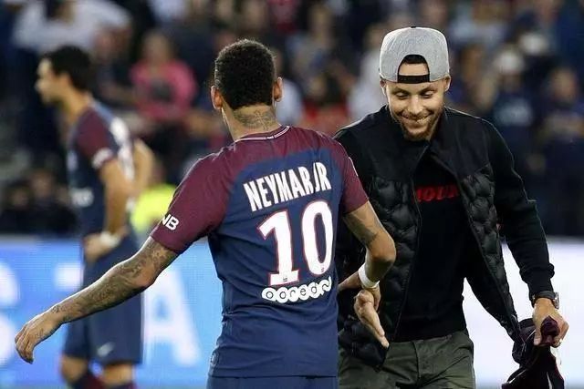 4次助攻体 4次助攻体